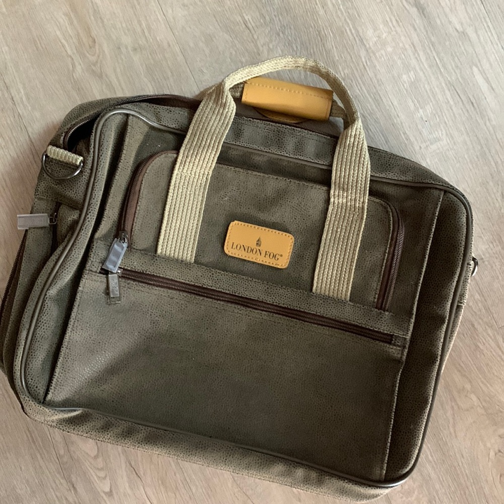 London Fog messenger/ laptop bag